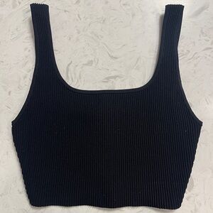 Aritzia Sculpt Knit Cropped Tank